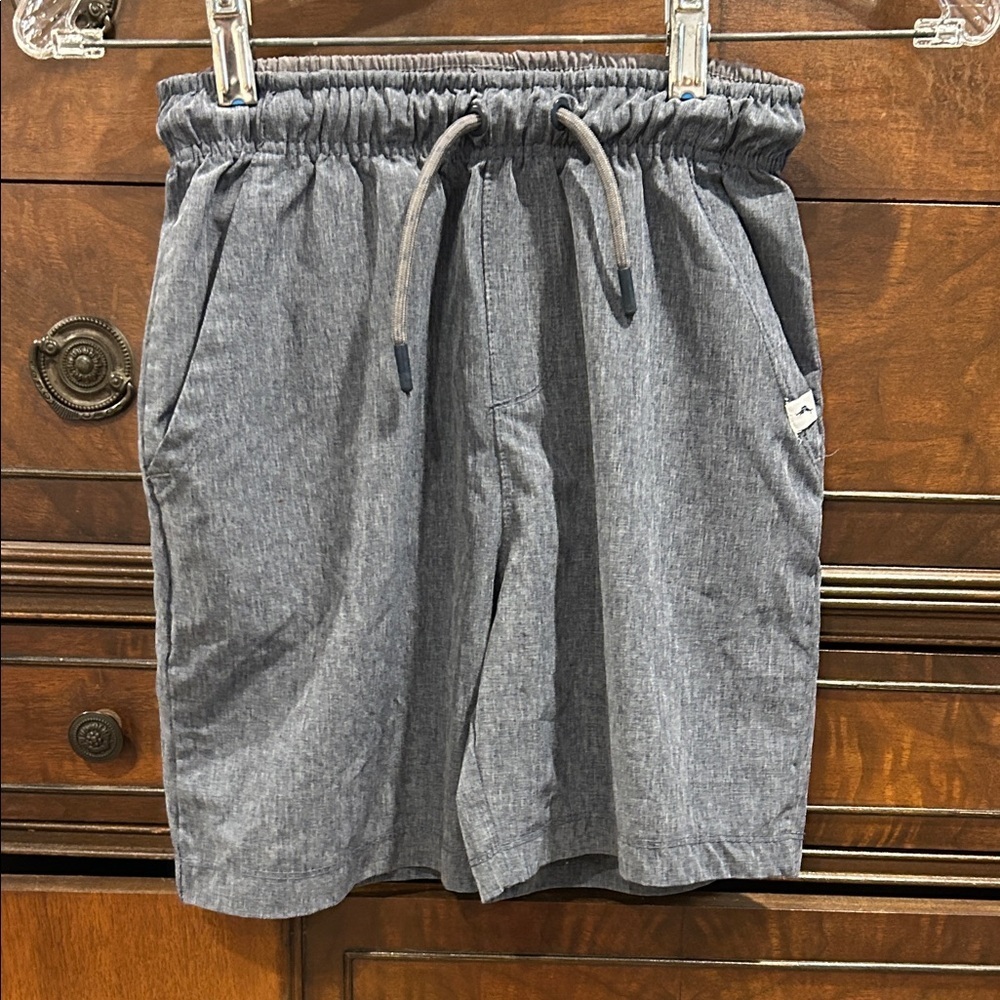 Tommy Bahama Active Kids Gray Shorts Size 6/7